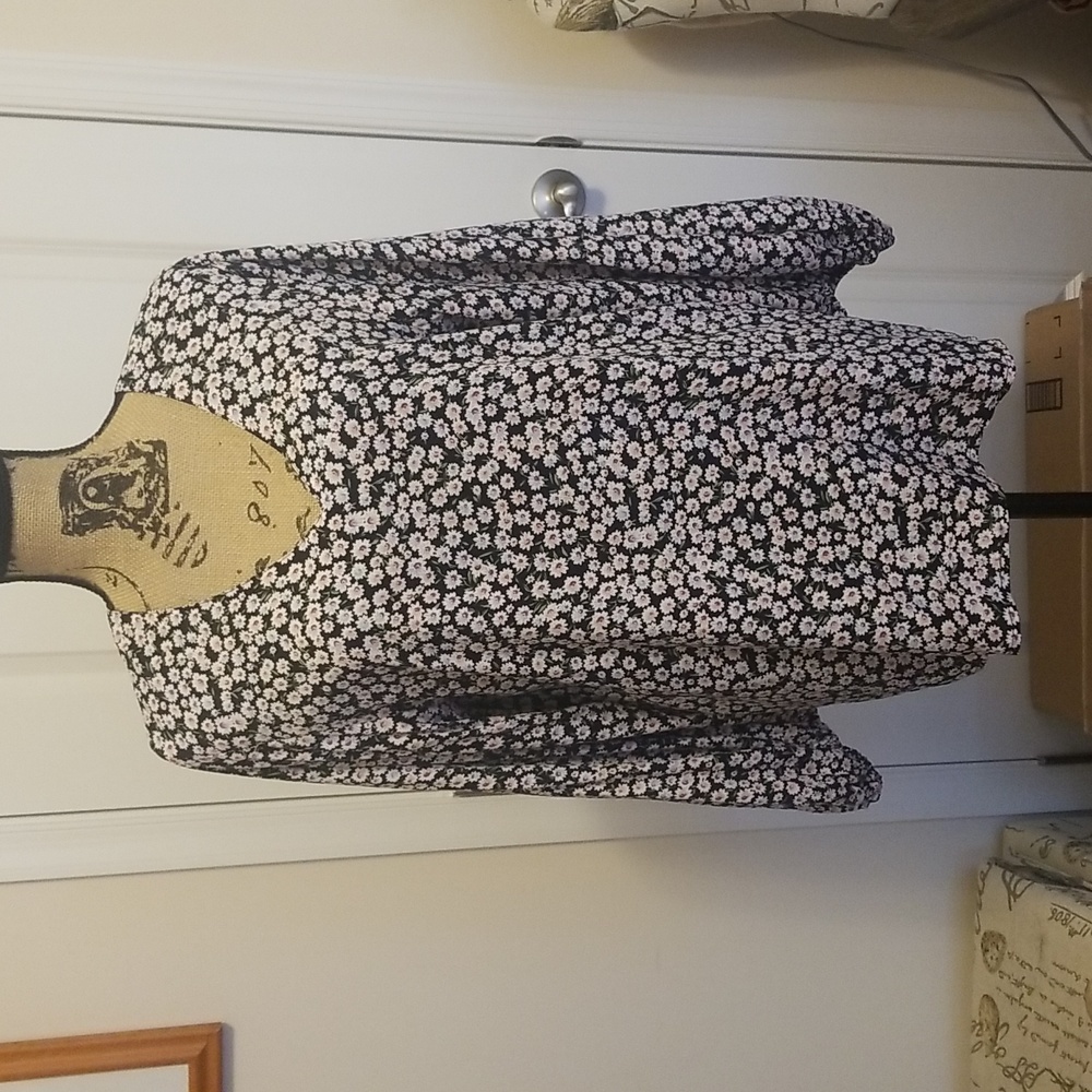 Women's Floral Top